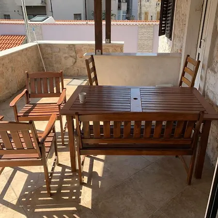 Apartmani Belamaric Apartment