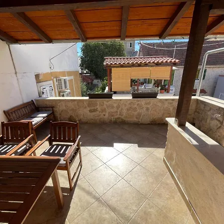 Apartmani Belamaric Apartment