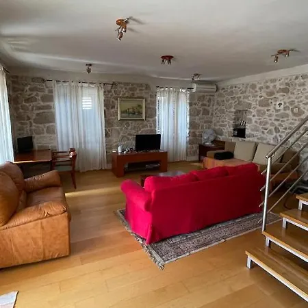 아파트 Belamaric 시베니크