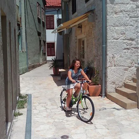 Apartmani Belamaric Apartment